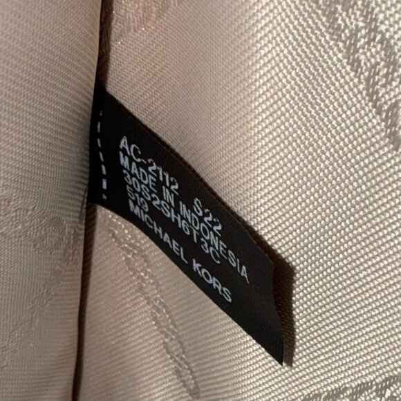 đź’ Michael Kors Heidi Toteđź’ - Picture 10 of 12